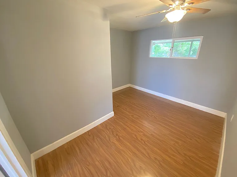 4424 Eleanor Way — Photo 19