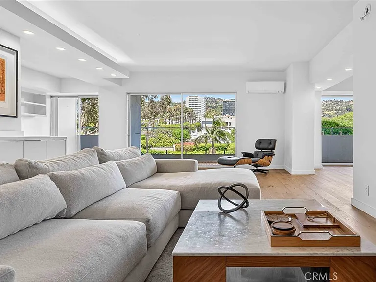 838 N Doheny Dr #505 — Photo 11