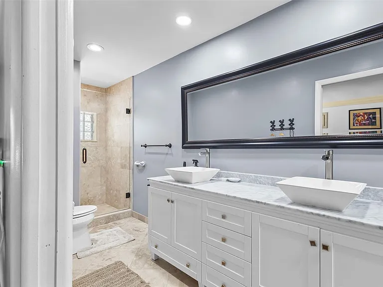 Deerhurst Crescent Cir — Photo 6