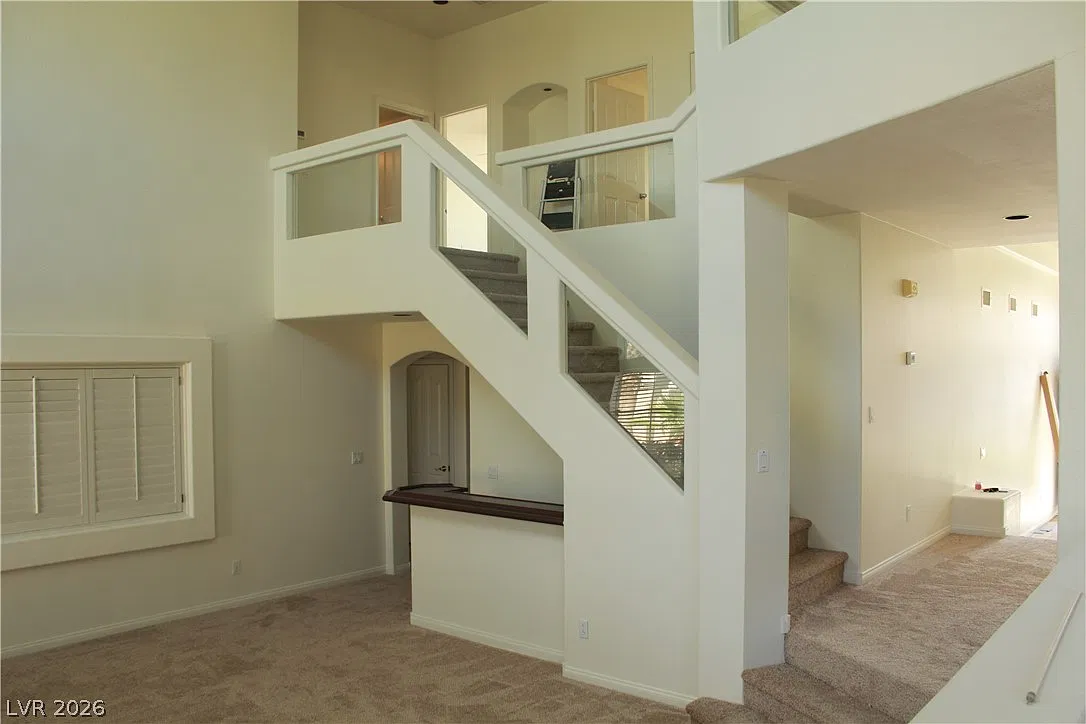 5 bed, 3.0 bath, 3225 sqft, $3,250 — Photo 4