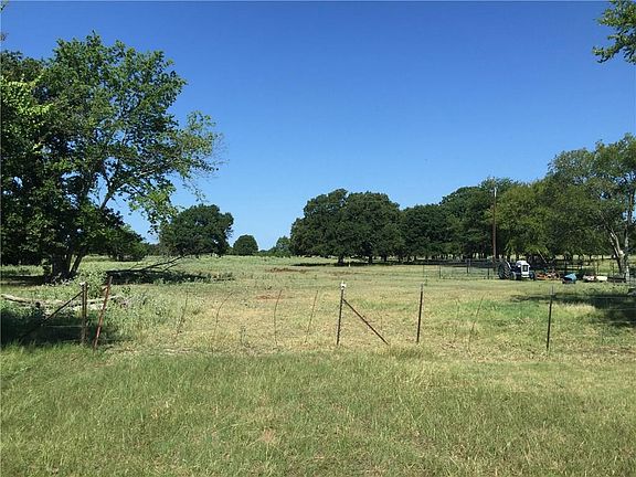 2nd image of 2212 Vz County Road 2414