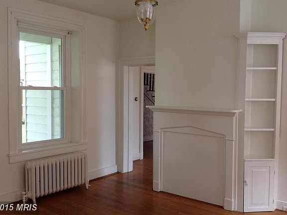 3rd image of 136 E Baltimore St