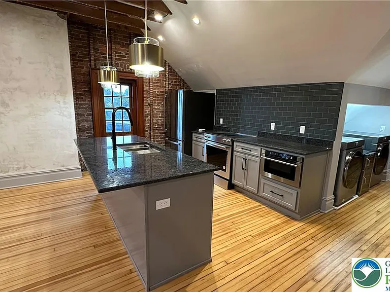 214 Spring Garden St #PENTHOUSE — Photo 7