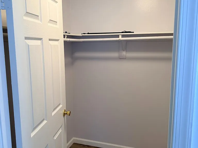 343 Ventnor Ct — Photo 17
