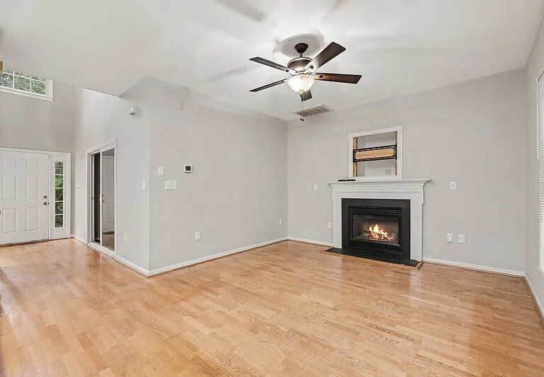 2549 Adonis Ct — Photo 29