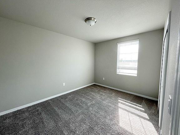 5th image of 454 Amadoras Way