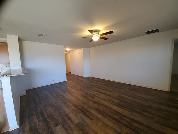 2nd image of 1423 Mallard Dr