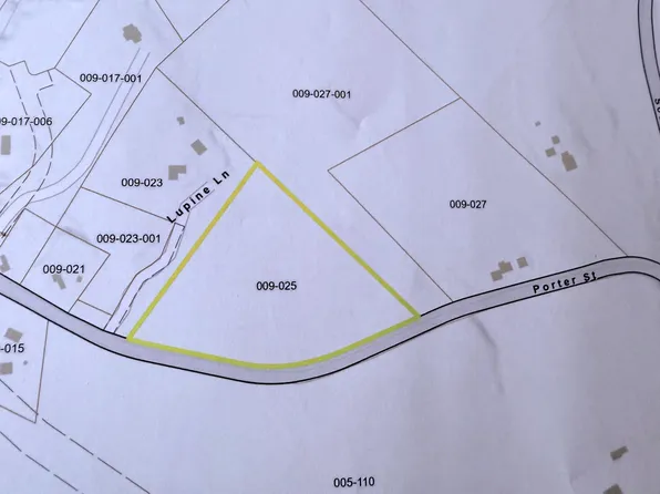 25 Porter Street, Rockport, ME 04856