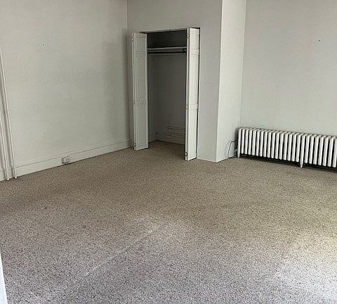 4th image of 500 Upland Ave #1