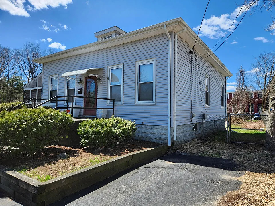 55 Tilton Ave