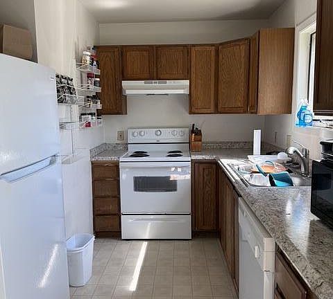 4th image of 1301 N Lucille St