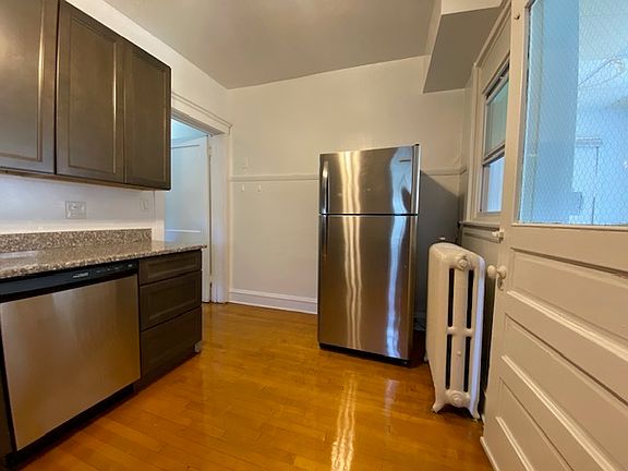 2nd image of 1318 W Arthur Ave #3