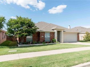 9316 Alyssa Ct, White Settlement, TX 76108