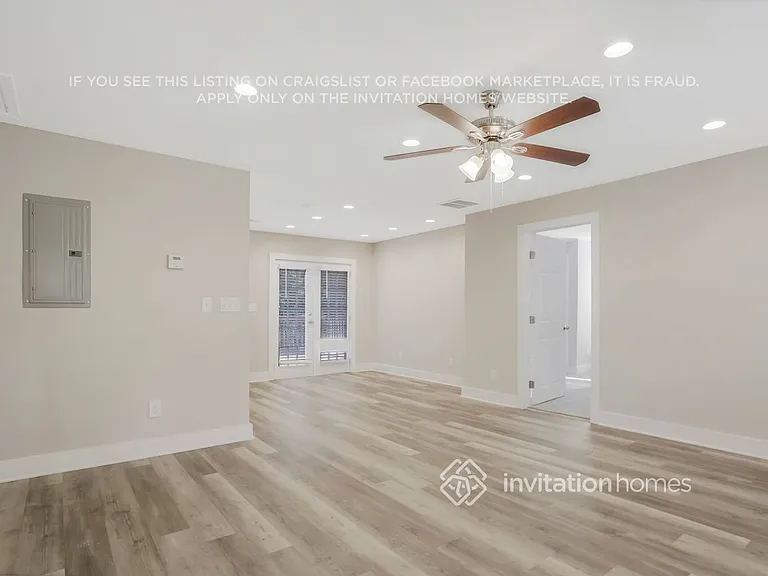 212 Glenrose Cir SW — Photo 3