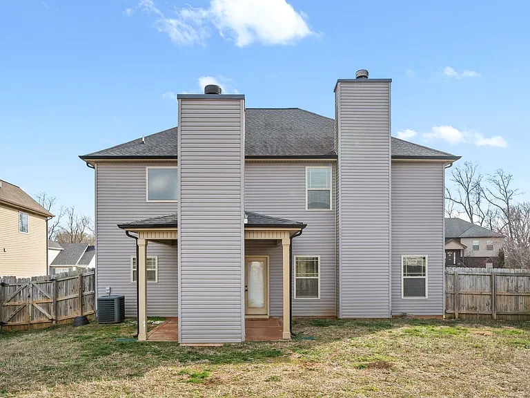 2976 McManus Cir — Photo 40