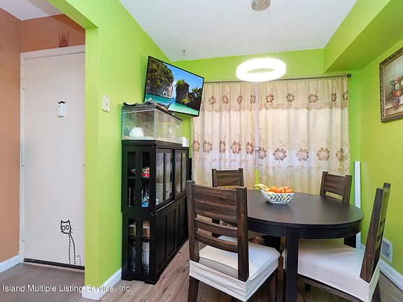 3rd image of 55 Winding Woods Loop