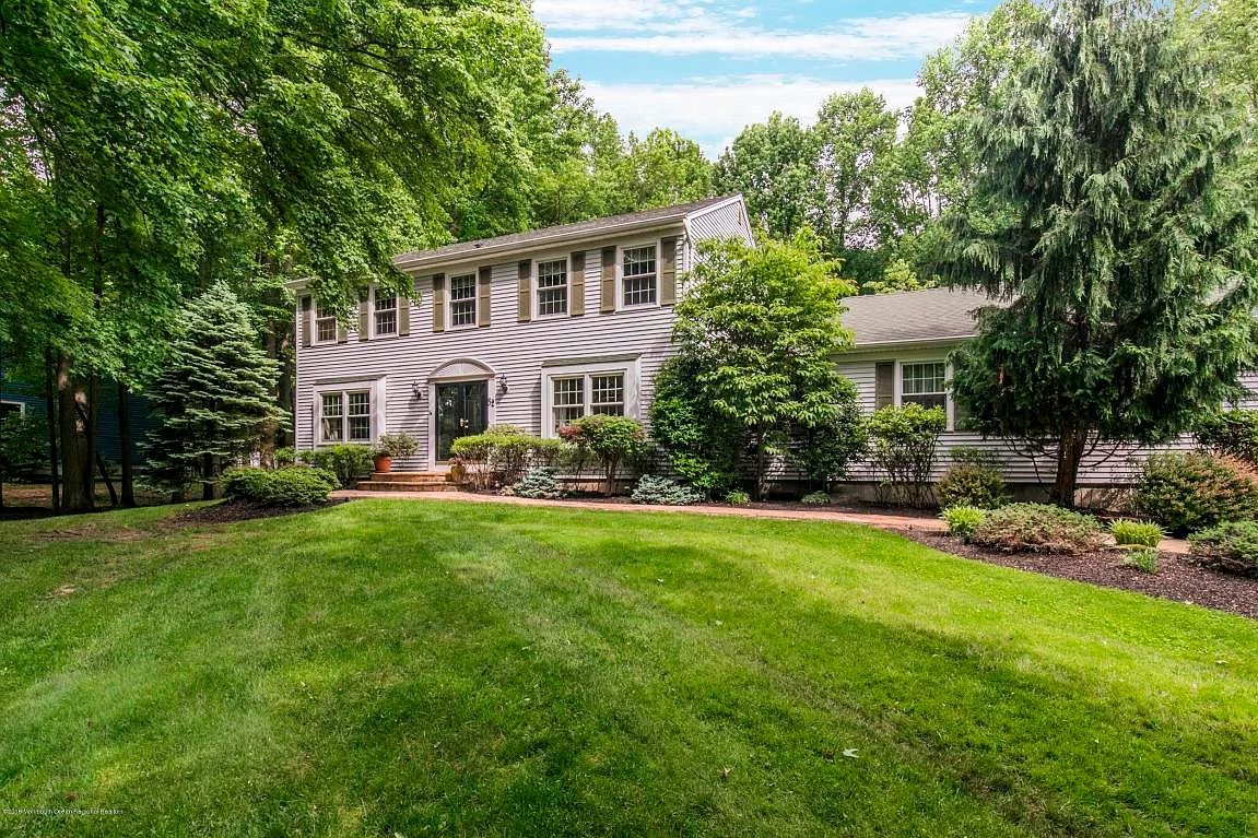82 Lehigh Dr photo 1