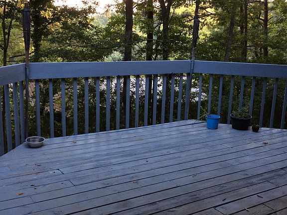 5th image of 115 Eswick Dr