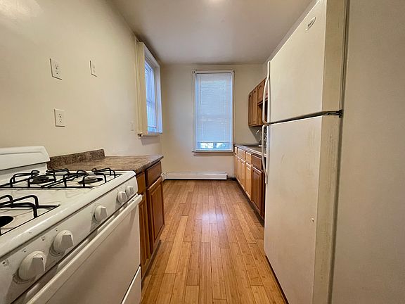 2nd image of 212 Delaware Ave #2E
