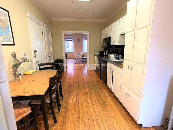 3rd image of 14 Englewood Ave #1VC
