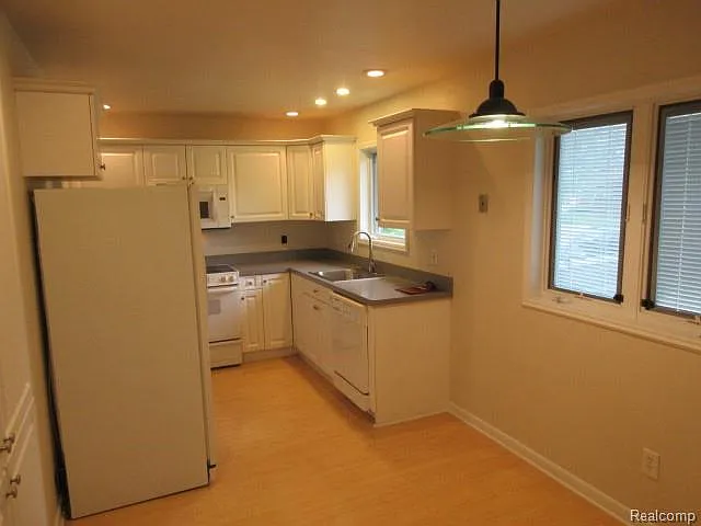 1236 Jenifer Ave — Photo 8