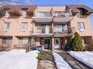 38-39 213th St #2F, Bayside, NY 11361