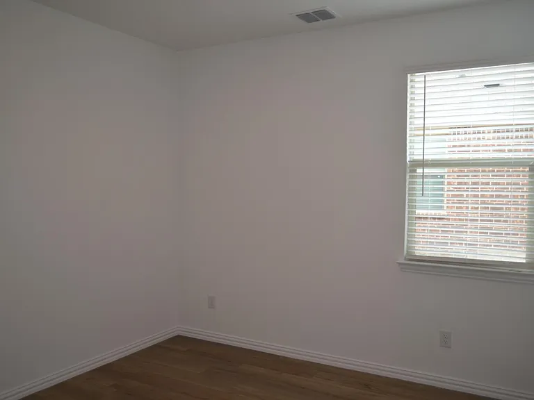 7924 Lindheimer Ln — Photo 18