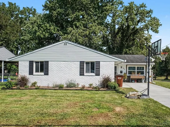 855 Mohican Dr, Loveland, OH 45140