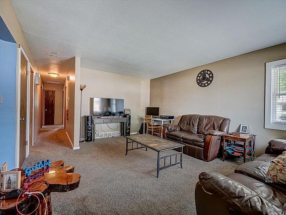 5th image of 2601 E Bolivar Ave
