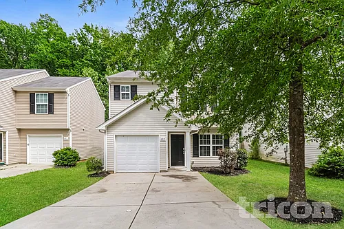 4915 Magnasco Ln Photo 1