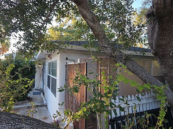 3rd image of 4713 W El Prado Blvd