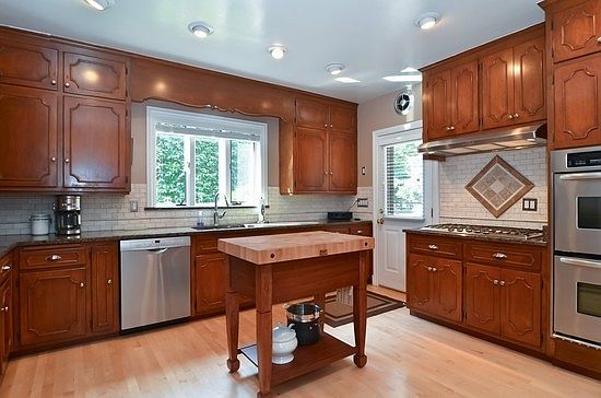 4th image of 6715 N Nokomis Ave