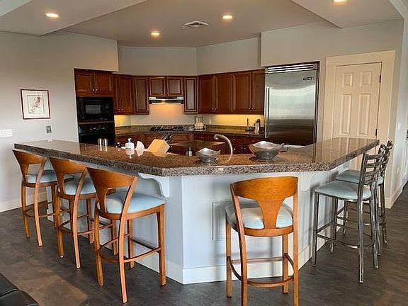Full kitchen view