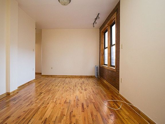 5th image of 281 Crown St APT A12