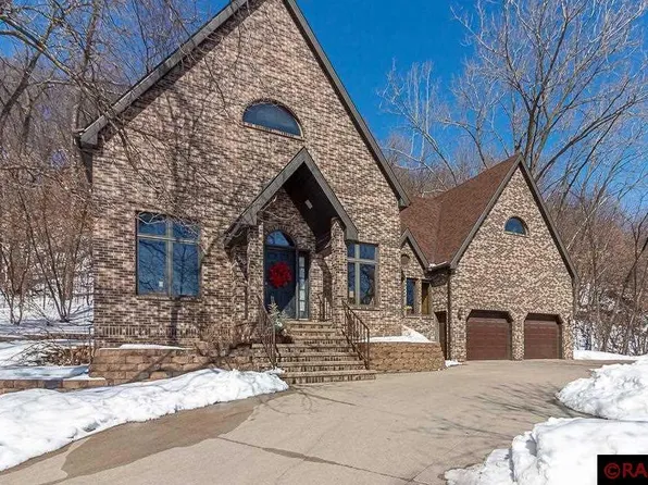 950 Belvista Dr, North Mankato, MN 56003