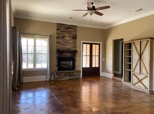 10994 Highway 35 S #A, Batesville, MS 38606