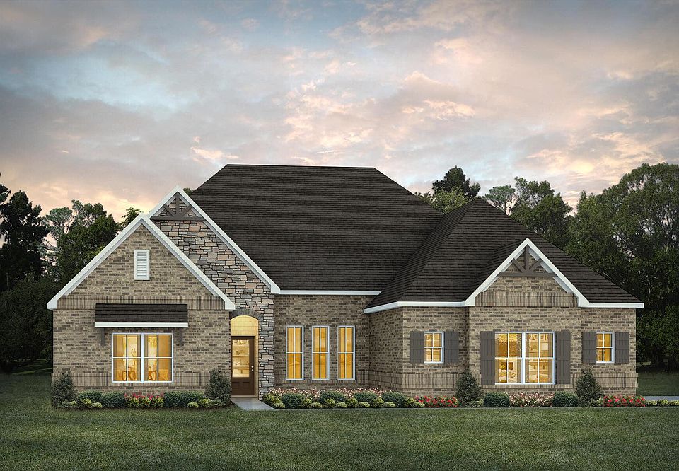 1st image of 102 Elizabeth Ln