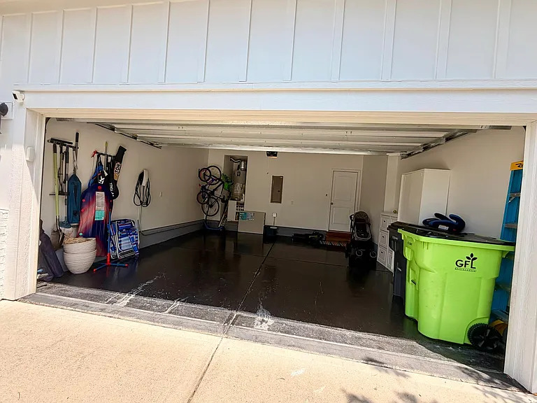 513 Rowanwood Way — Photo 32