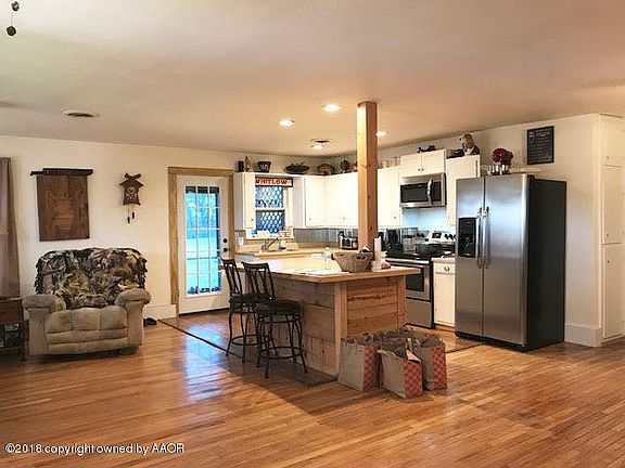 2nd image of 411 Maud St