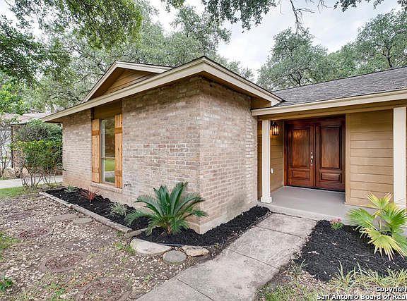 3rd image of 13607 Pebble Way