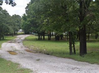 122 Stonegate Dr, Paradise, TX 76073
