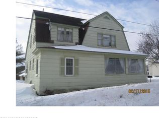 25 Thomas Ave, Caribou, ME 04736
