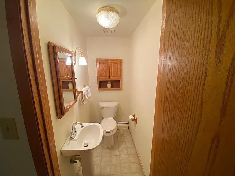 1117 1/2 W Rocky Beach Ln #A — Photo 18