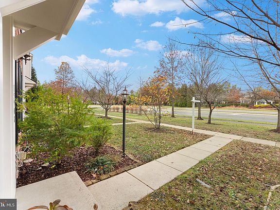 5th image of 15908 Mackenzie Manor Dr