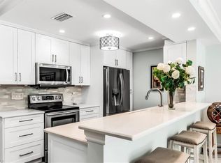 860 Meadowland Dr APT E, Naples, FL 34108
