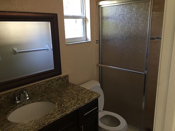 5th image of 7254 Jonquil Dr