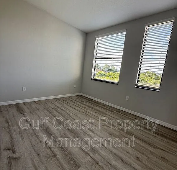 3103 58th St W — Photo 12