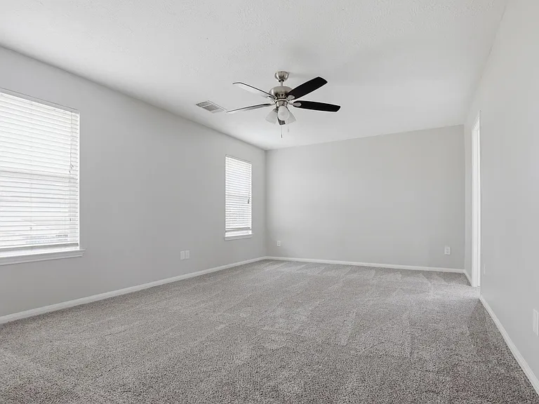 5727 Landon Creek Ln — Photo 11