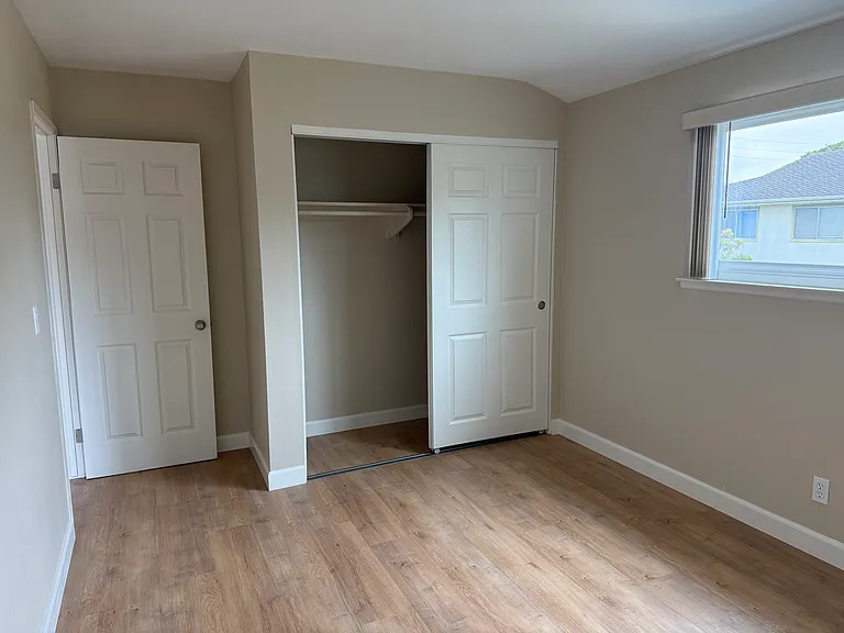 2666 N Anchor Ave — Photo 4