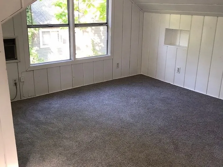 710 Normal Ave — Photo 4